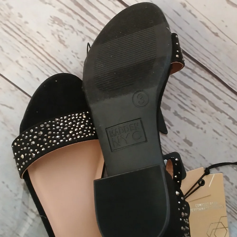 Madden NYC Elegant Black Studded Little Girls Sandals Size 3